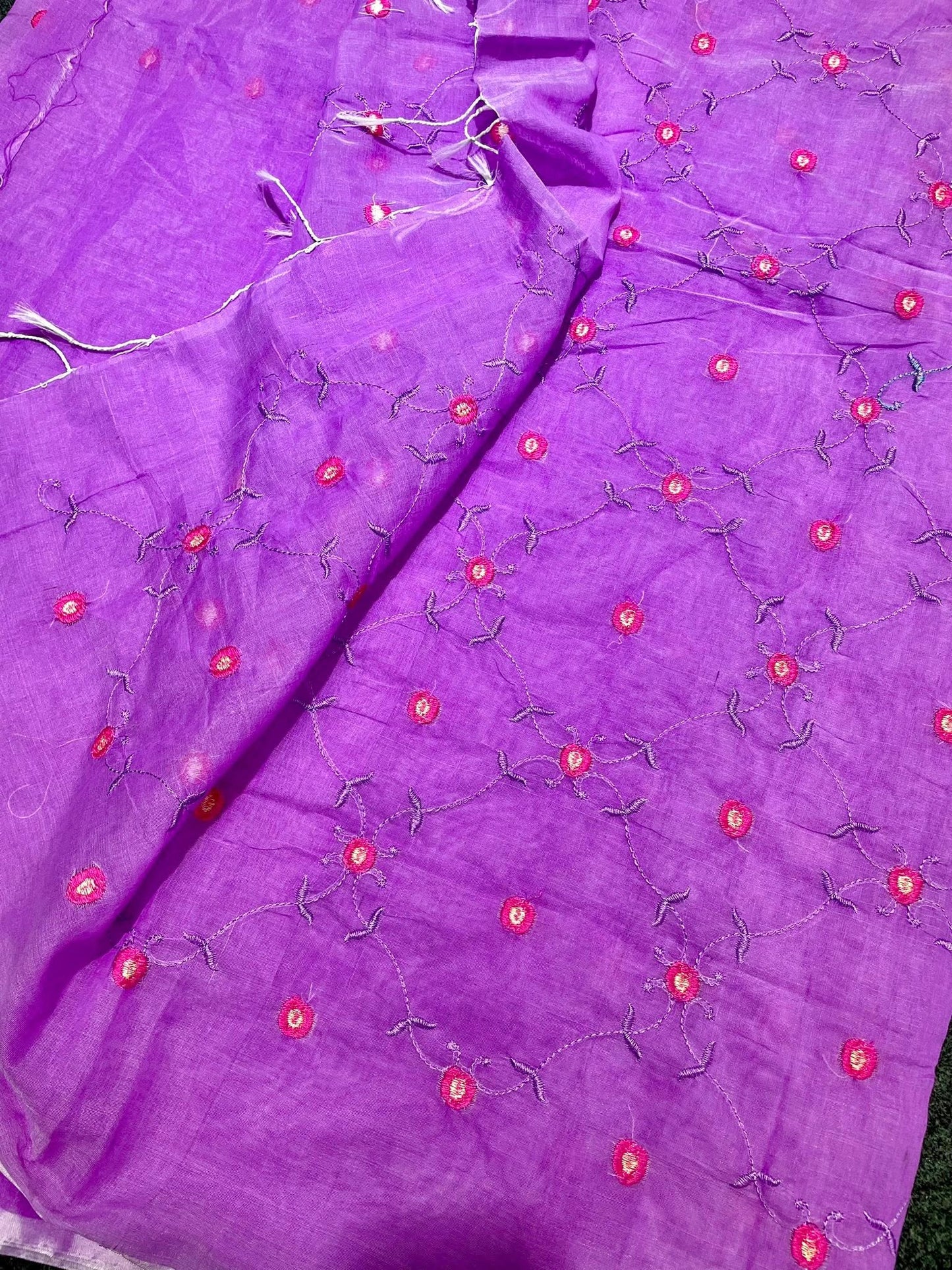 Most viral Semi moslin  Embroidery saree